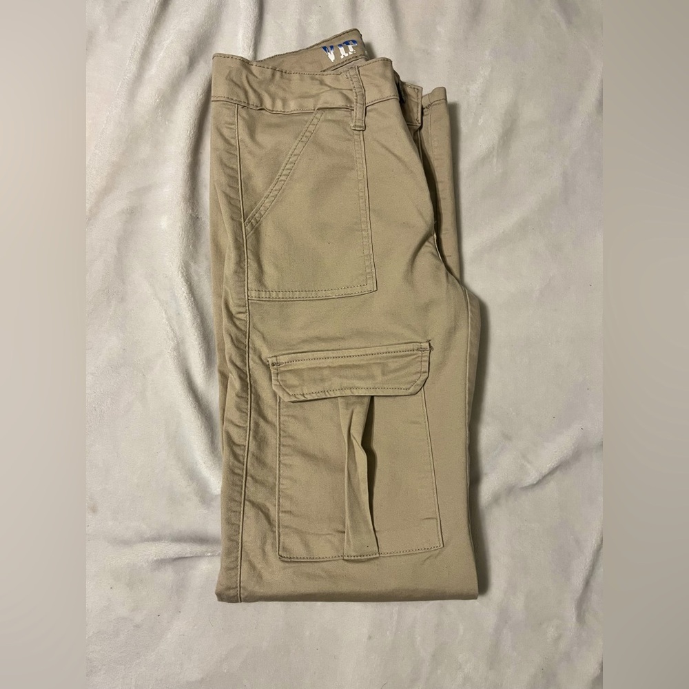 Y2K flap pocket cargo pants.